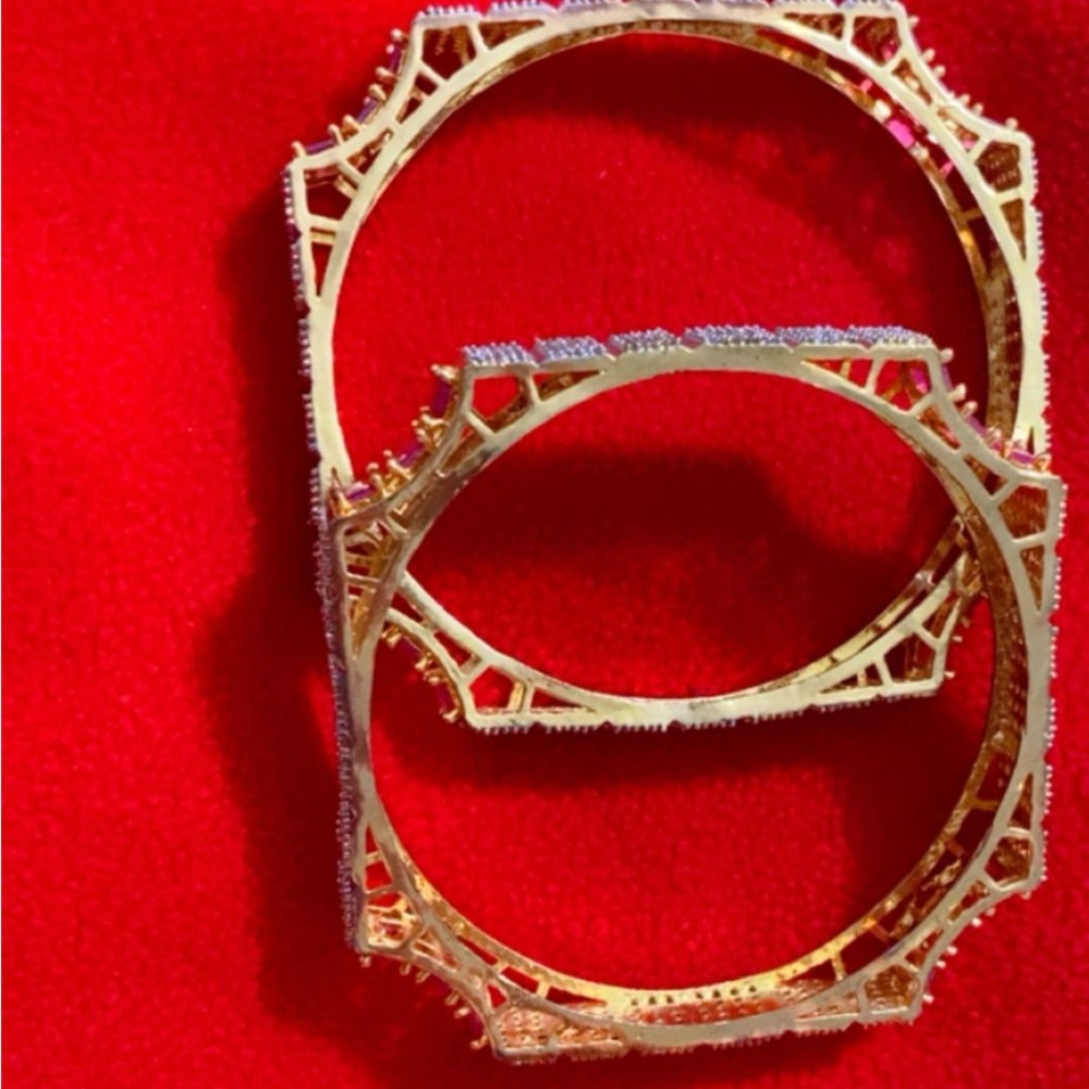 Jewelry - Picture 4 of 5